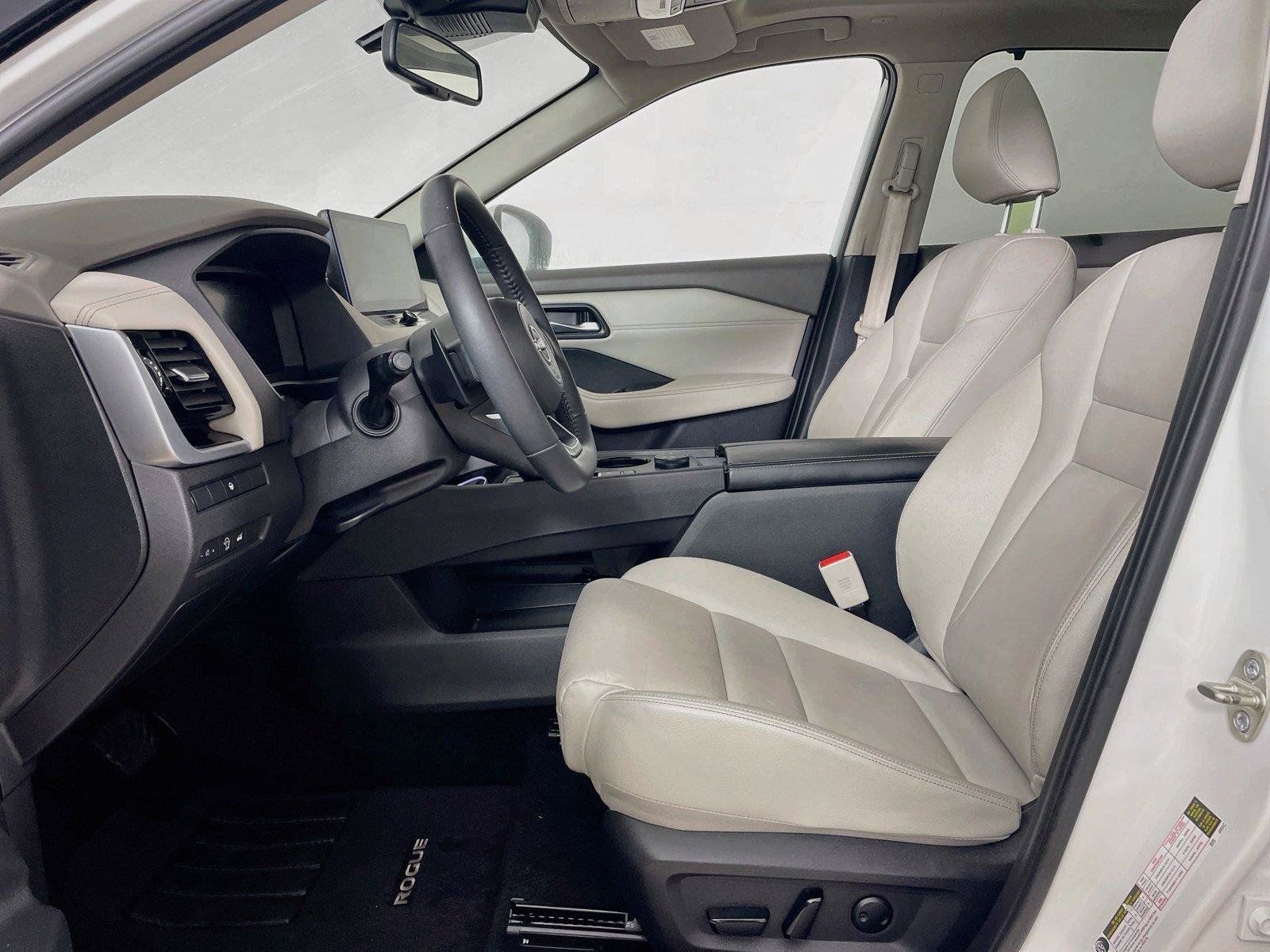 Used 2024 Nissan Rogue SL w/ SL Premium Package AWD/4WD image 5