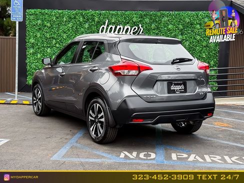 Used 2019 Nissan Kicks SV FWD image 7