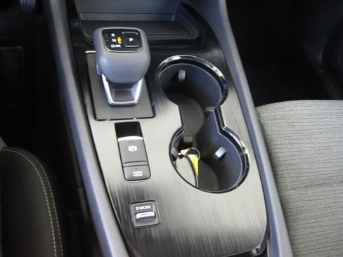 Used 2022 Nissan Rogue SV FWD image 20