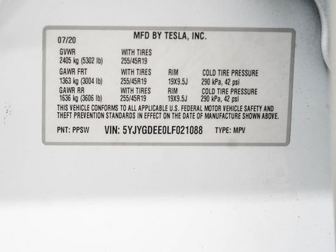Used 2020 Tesla Model Y Long Range AWD/4WD image 34