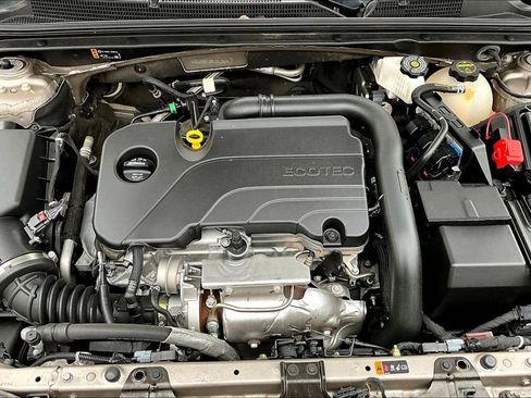Used 2024 Chevrolet Malibu LT FWD image 29