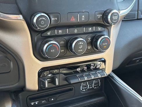 Used 2019 RAM 3500 Laramie image 11