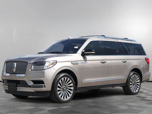 Used 2019 Lincoln Navigator L Reserve AWD/4WD image 8