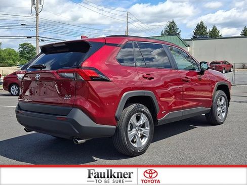 Certified 2025 Toyota RAV4 XLE AWD/4WD image 6