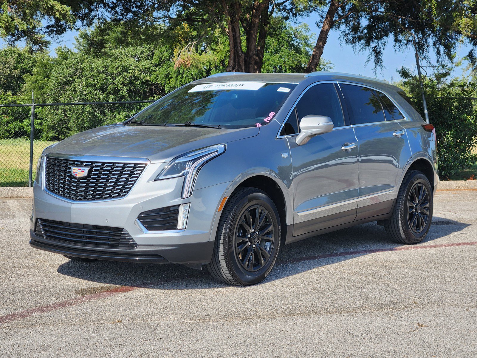 Used 2023 Cadillac XT5 Luxury FWD image 2