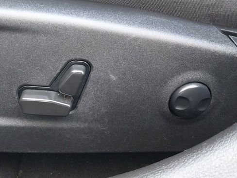 Certified 2022 Dodge Charger R/T image 18