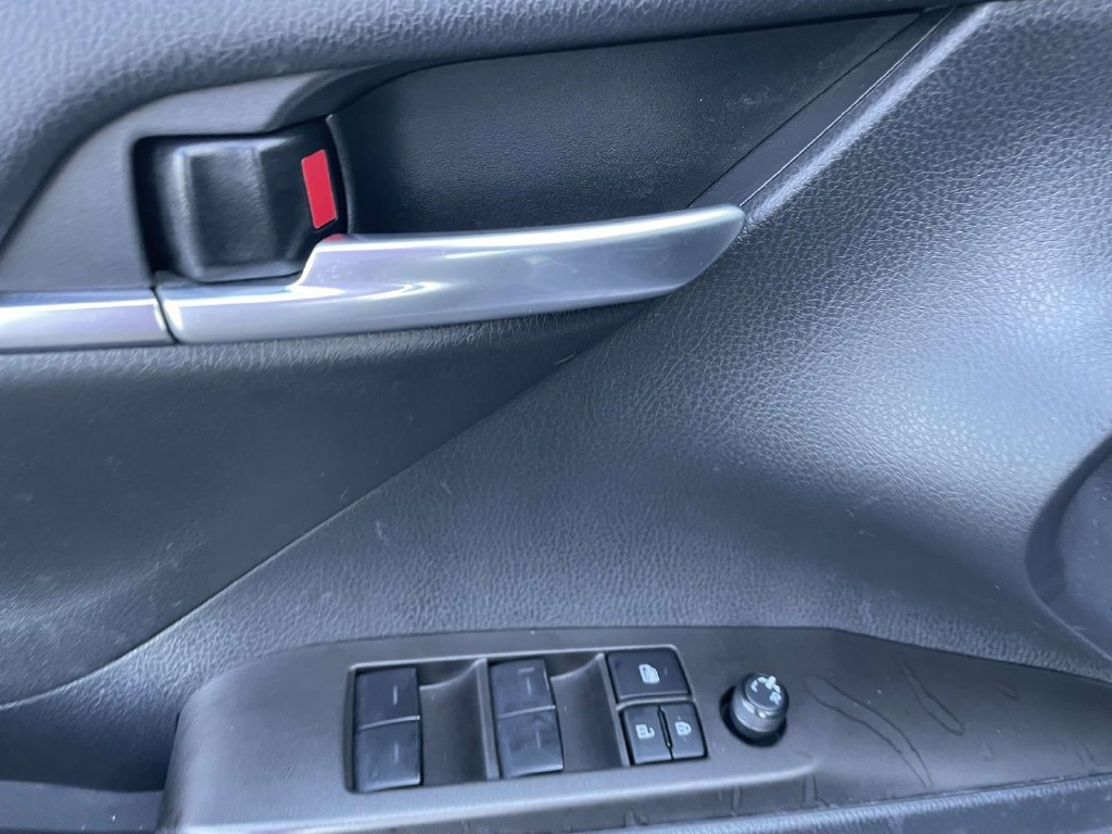 Used 2024 Toyota Camry SE w/ Convenience Package FWD image 18