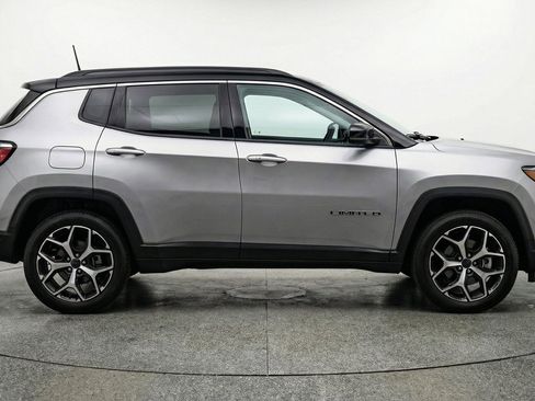 Used 2025 Jeep Compass Limited AWD/4WD image 11