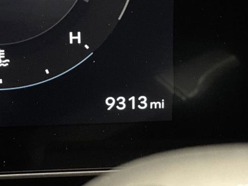 Used 2025 Hyundai Tucson Limited image 6