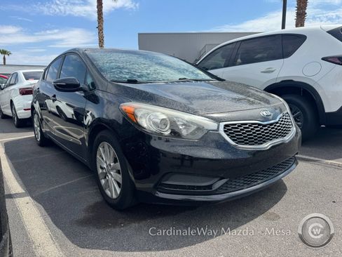 Used 2016 Kia Forte LX w/ LX Popular Plus Package FWD image 2