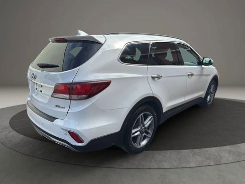 Used 2017 Hyundai Santa Fe Limited w/ Cargo Package image 5