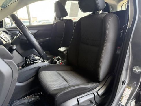 Used 2020 Nissan Rogue S w/ Special Edition Package image 15