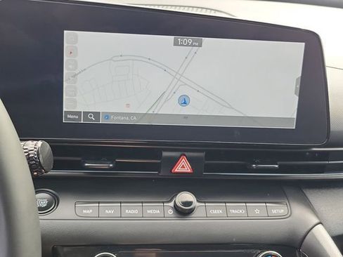 Certified 2025 Hyundai Elantra SEL image 9