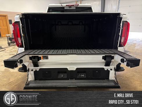 Used 2023 GMC Sierra 1500 Denali Ultimate AWD/4WD image 23