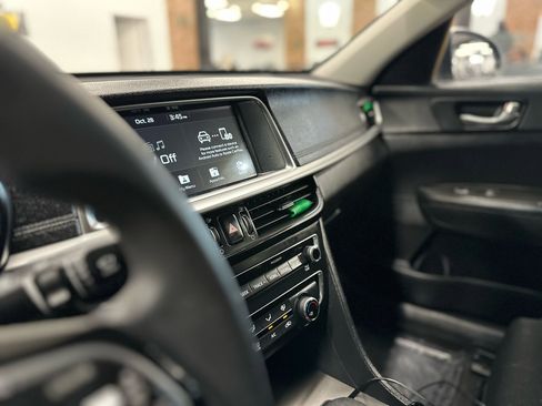 Used 2019 Kia Optima LX image 24