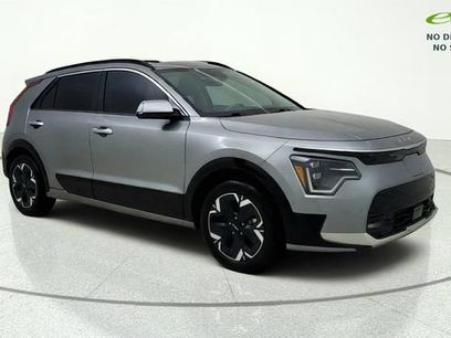Used 2024 Kia Niro Wave w/ Wave Preserve Package