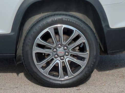 Used 2017 GMC Acadia SLT image 14