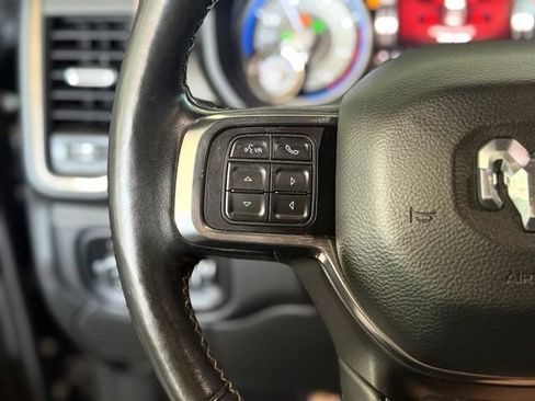 Used 2020 RAM 2500 Limited w/ Black Appearance Package AWD/4WD image 31