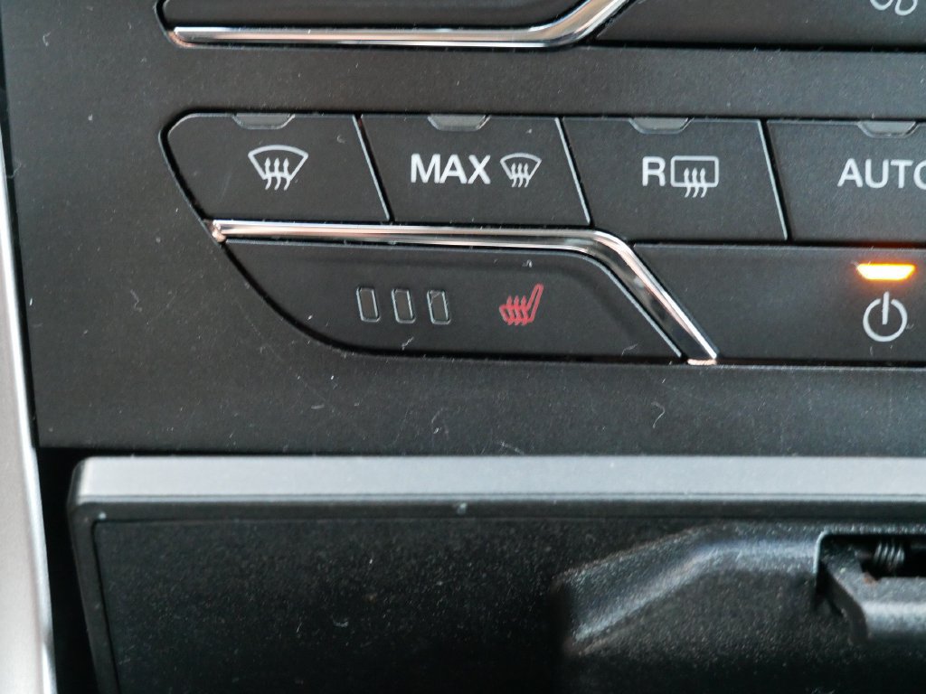 Used 2019 Ford Edge SEL w/ Equipment Group 201A FWD image 21