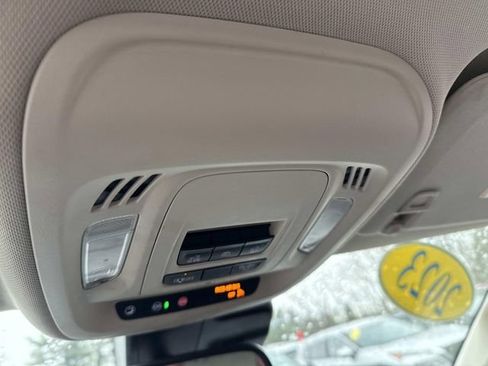 Used 2023 Buick Envision Essence w/ Sport Touring Package image 28