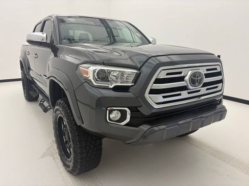 Used 2018 Toyota Tacoma Limited AWD/4WD image 13