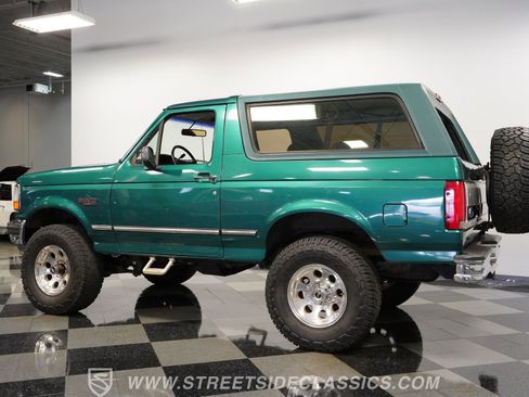 Used 1996 Ford Bronco XLT image 8