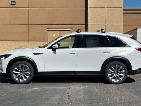 New 2026 MAZDA CX-90 3.3 Turbo w/ Preferred Package AWD/4WD image 9