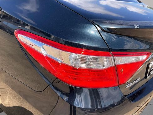 Used 2017 Toyota Camry LE FWD image 29