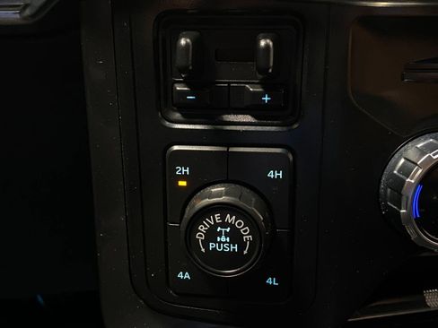 Used 2022 Ford F150 Lariat w/ Equipment Group 502A High AWD/4WD image 28