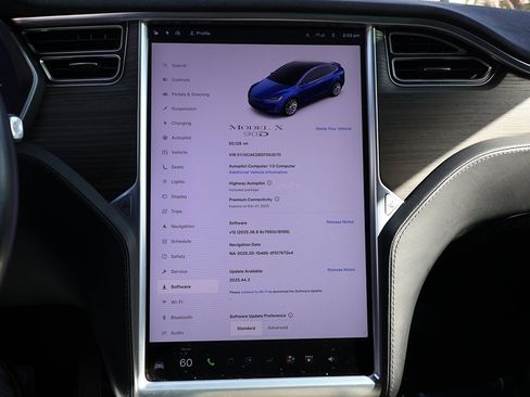 Used 2016 Tesla Model X 90D image 48