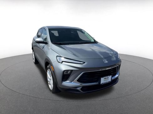 Used 2025 Buick Encore GX Preferred image 3