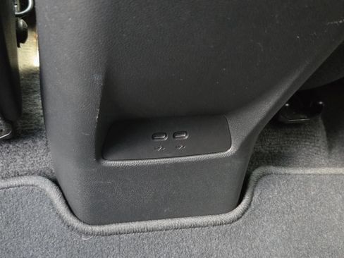 Used 2025 Chevrolet Equinox ACTIV w/ Safety and Technology Package FWD image 20