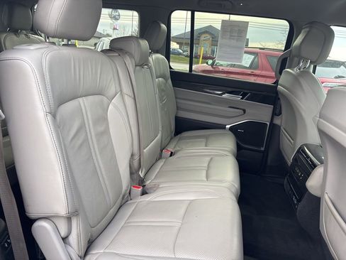 Used 2022 Jeep Wagoneer Series III image 20