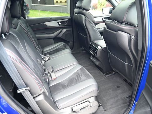 Used 2023 Acura MDX A-Spec image 41