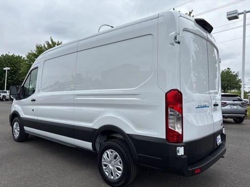 Used 2023 Ford E-Transit Medium Roof RWD image 3