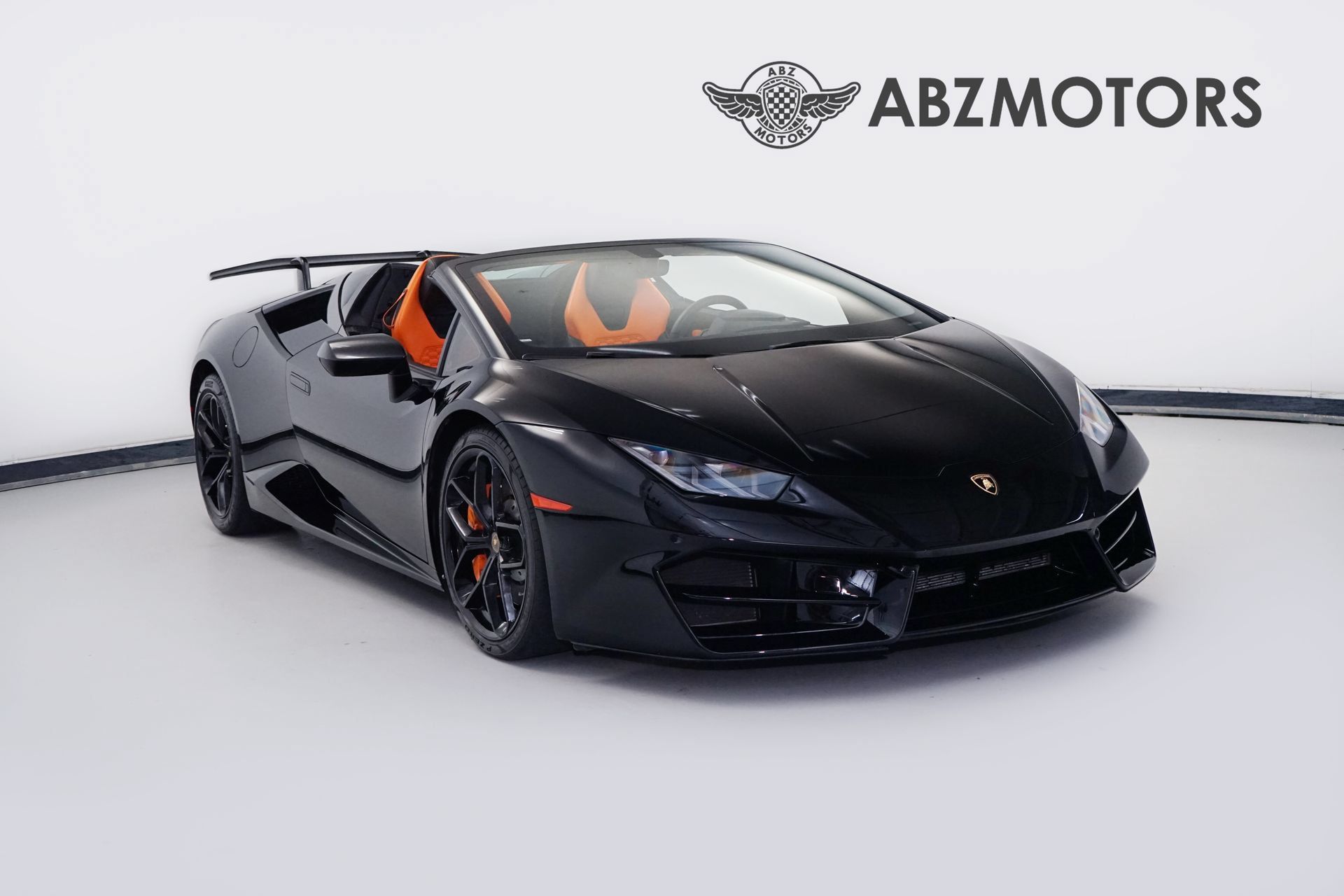 Used 2019 Lamborghini Huracan LP 580-2 RWD image 1