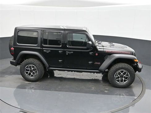 Used 2024 Jeep Wrangler Unlimited Rubicon w/ Technology Group image 30