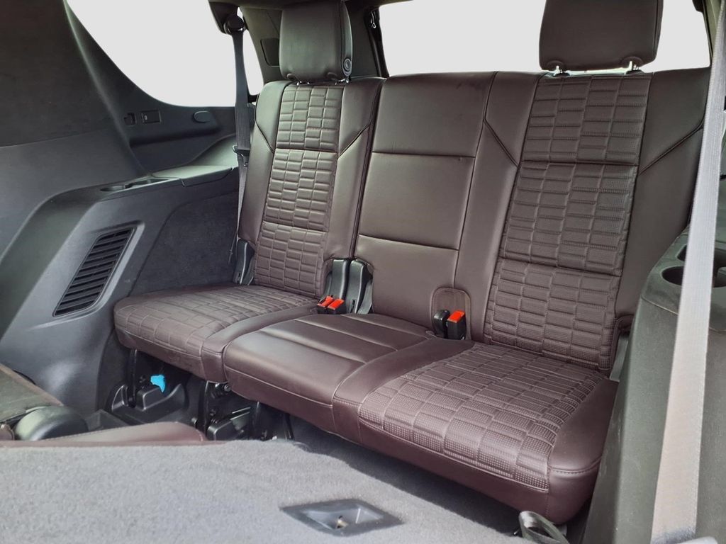 Used 2021 Cadillac Escalade Sport Platinum AWD/4WD image 25