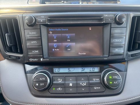 Used 2014 Toyota RAV4 XLE AWD/4WD image 19