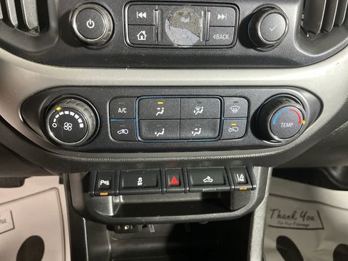 Used 2022 Chevrolet Colorado LT w/ Fleet Safety Package image 21