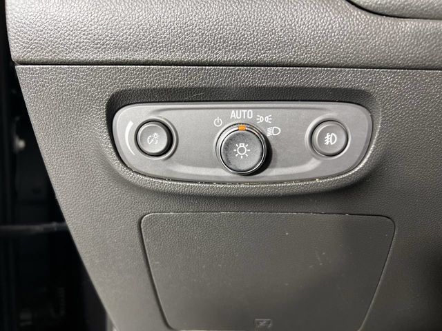 Certified 2023 Buick Encore GX Essence w/ Experience Buick Package FWD image 18
