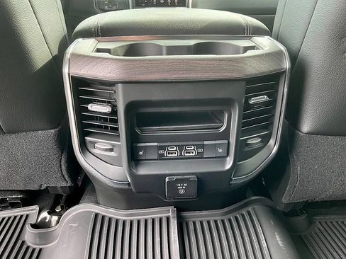 New 2026 RAM 2500 Laramie AWD/4WD image 35