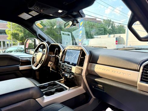 Used 2022 Ford F350 Lariat w/ Lariat Value Package image 28