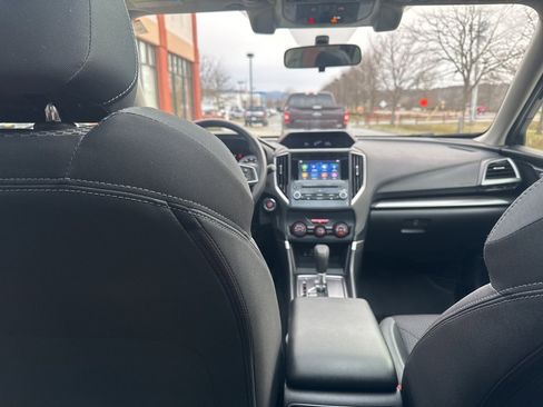 Used 2021 Subaru Forester Premium image 37