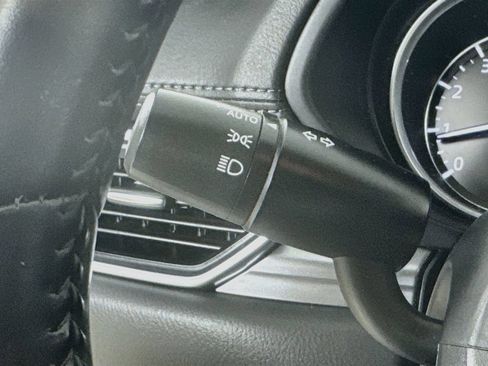 Used 2019 MAZDA CX-5 Touring FWD image 13
