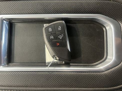 Used 2022 Chevrolet Silverado 1500 LTZ w/ Z71 Off-Road Package image 29