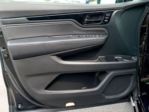 Used 2023 Honda Odyssey Elite image 15