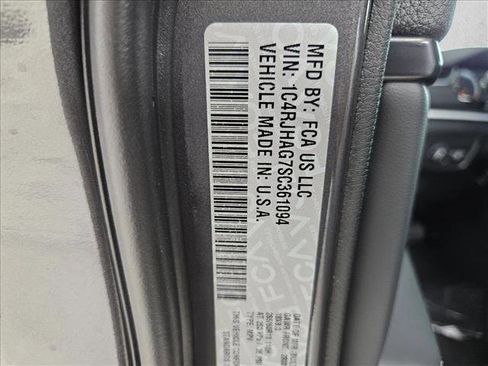 New 2025 Jeep Grand Cherokee Altitude image 20