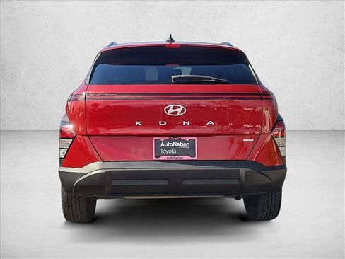 Used 2024 Hyundai Kona SEL AWD/4WD image 7
