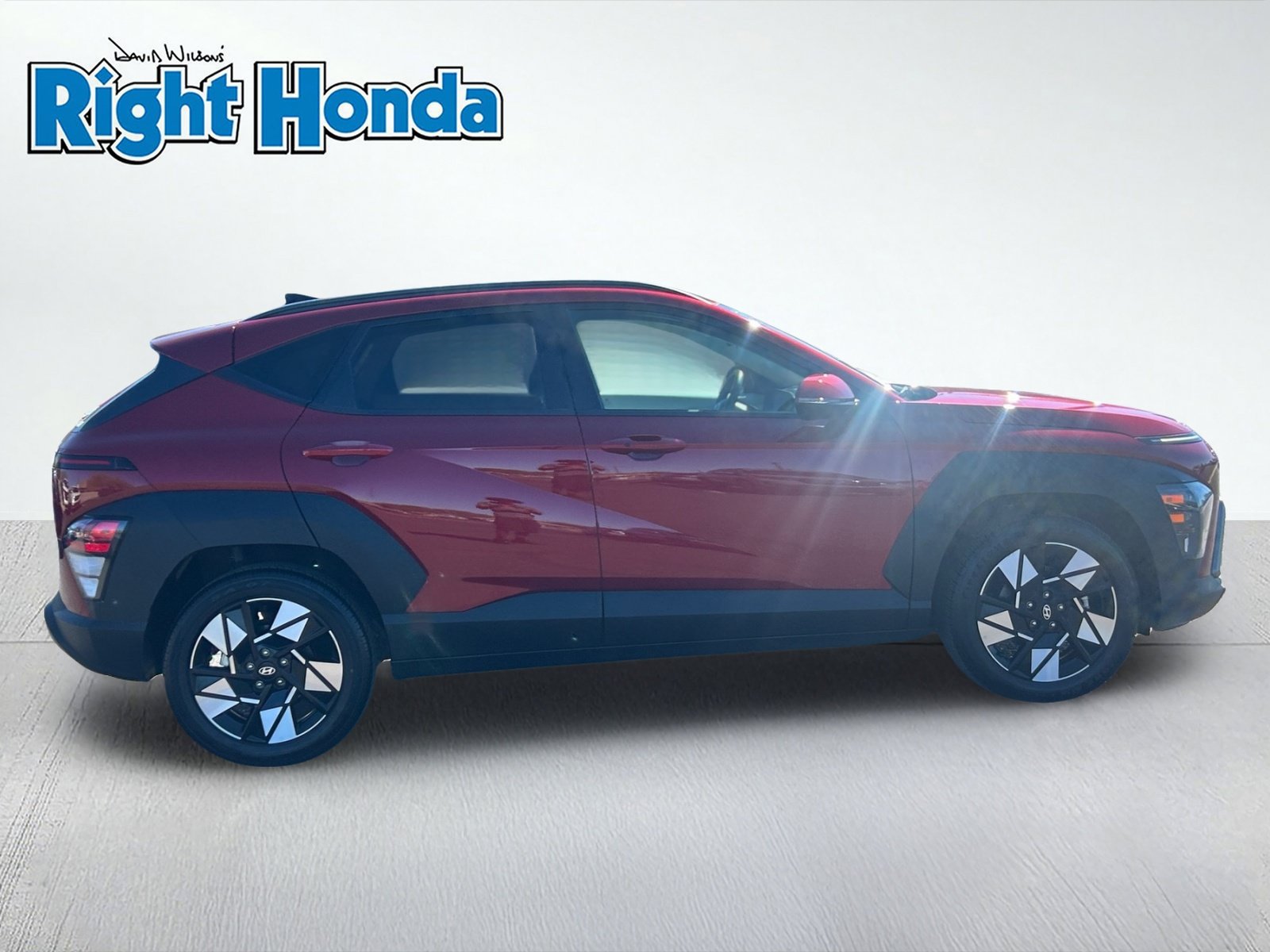 Used 2025 Hyundai Kona SEL FWD image 7